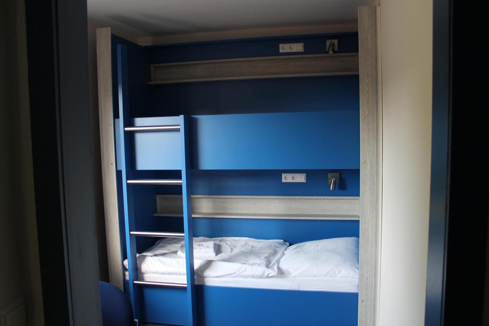 Smart Hostel By Landgasthof Velber 24H7D Seelze Ngoại thất bức ảnh