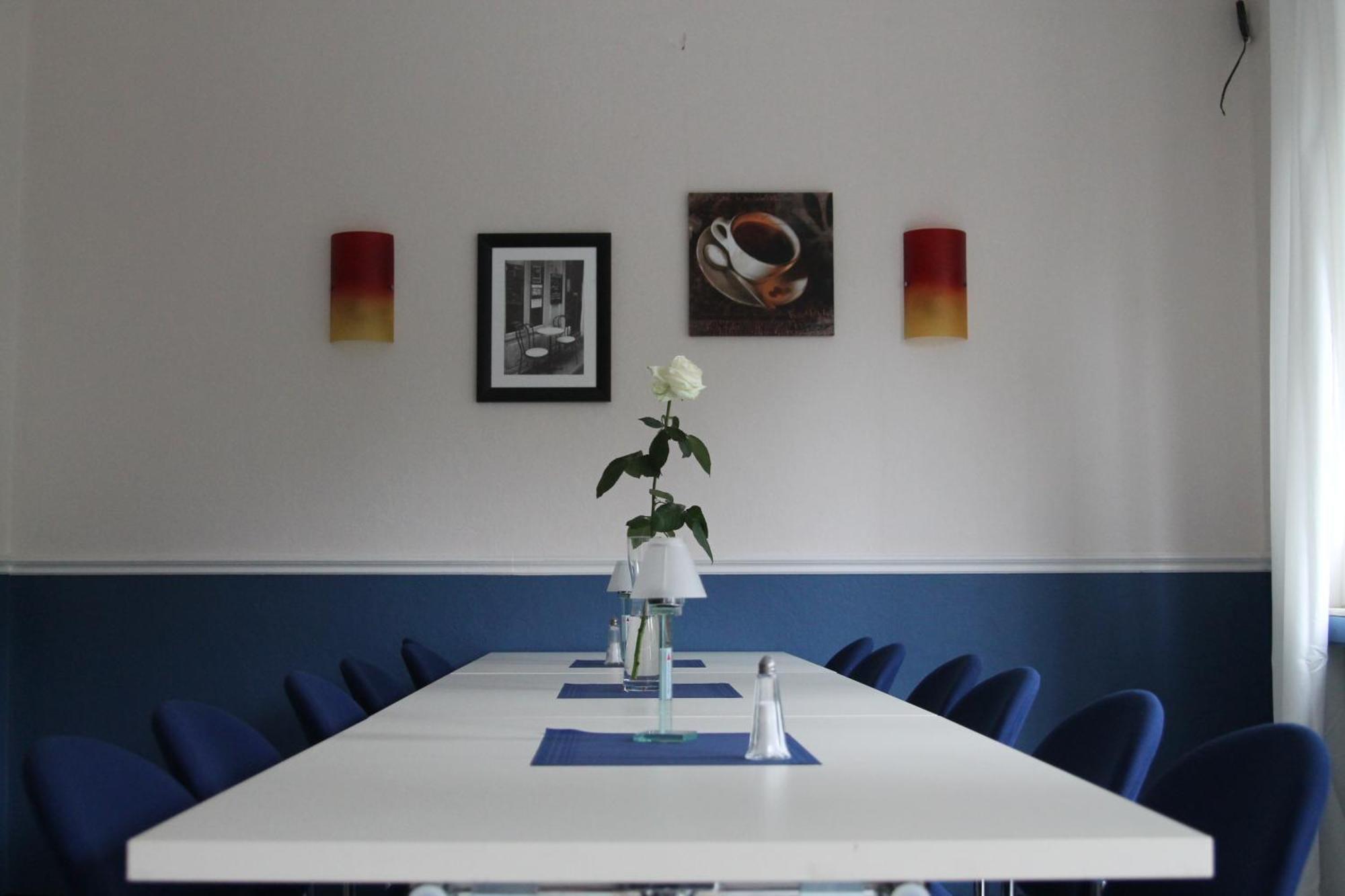Smart Hostel By Landgasthof Velber 24H7D Seelze Ngoại thất bức ảnh