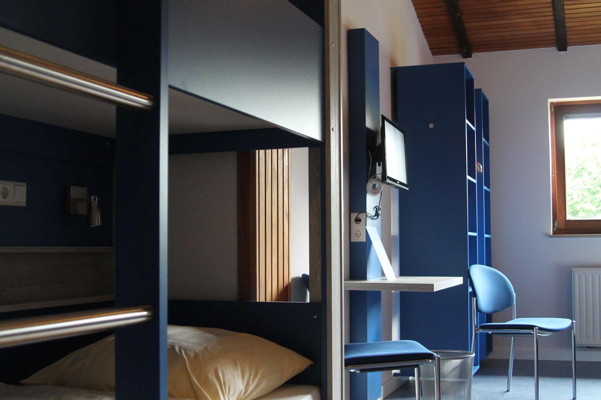 Smart Hostel By Landgasthof Velber 24H7D Seelze Ngoại thất bức ảnh