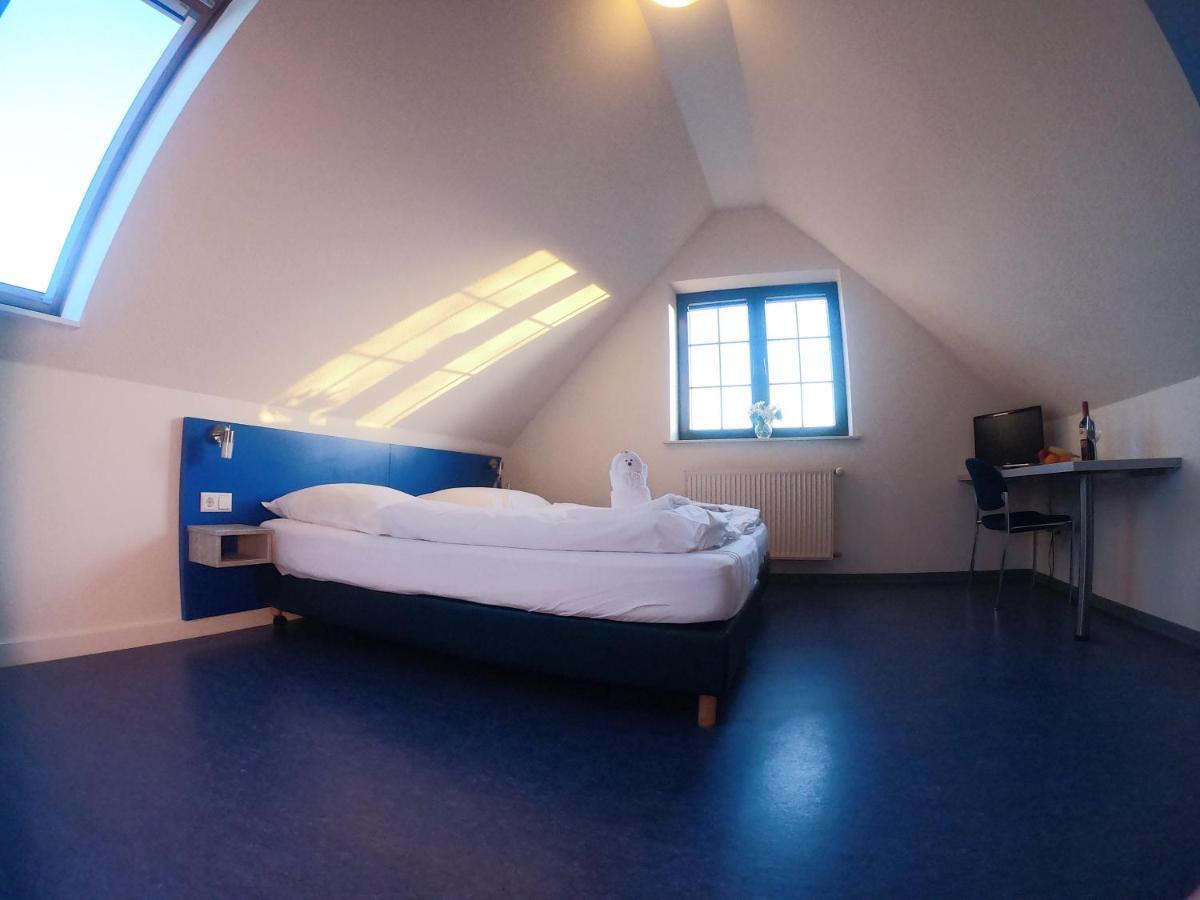 Smart Hostel By Landgasthof Velber 24H7D Seelze Ngoại thất bức ảnh